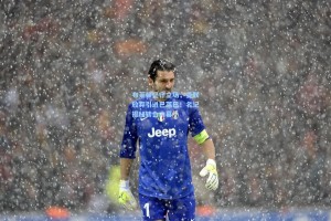 布莱顿坚守立场，曼联放弃引进巴莱巴！名记揭秘转会内幕